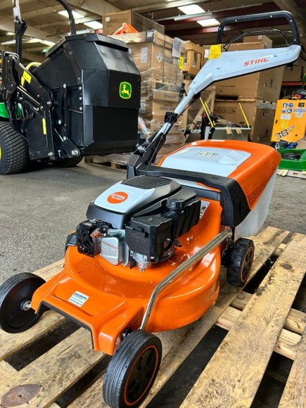 Ex-Demo Stihl RM 253 T Petrol Mower