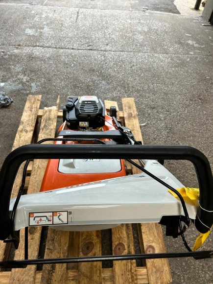 Ex-Demo Stihl RM 253 T Petrol Mower