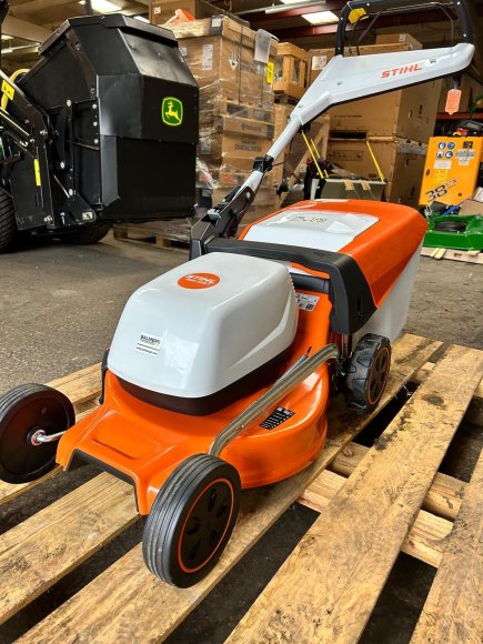 Stihl RMA 248 T Battery Mower