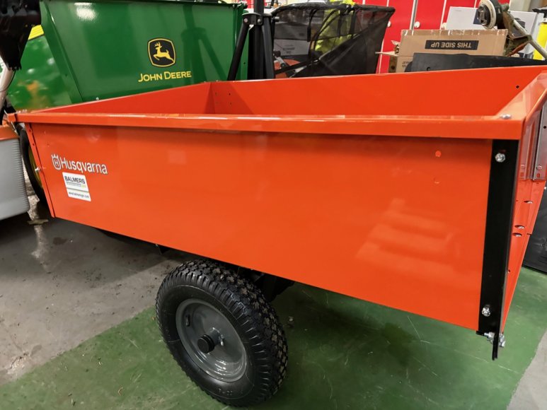 New Husqvarna 275 Trailer (with slight paintwork damage)