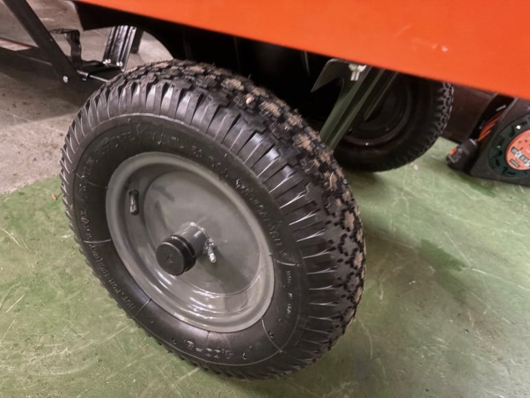 New Husqvarna 275 Trailer (with slight paintwork damage)